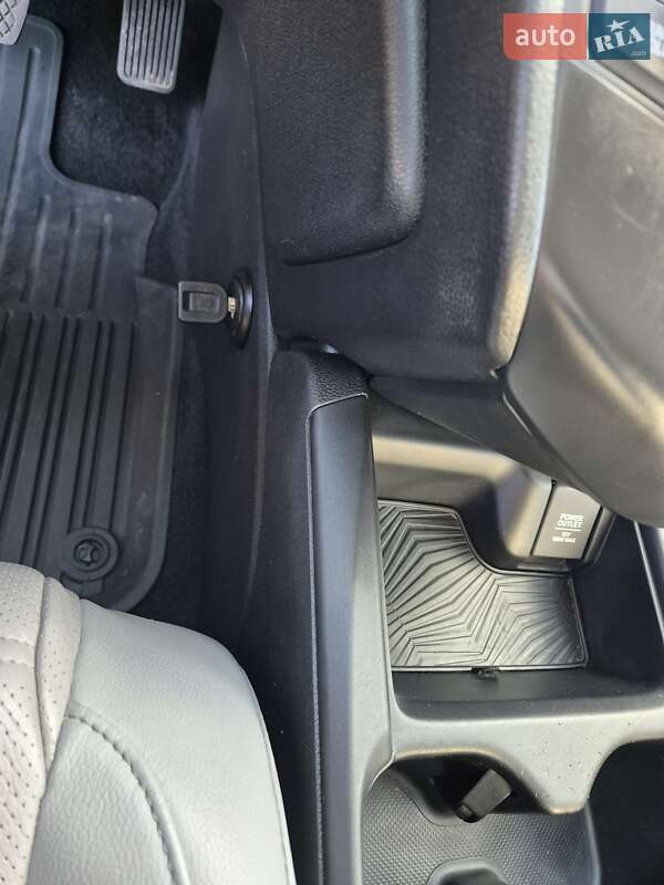 Позашляховик / Кросовер Honda CR-V 2018 в Хмельницькому фото 9 Позашляховик / Кросовер Honda CR-V 2018 в Хмельницькому