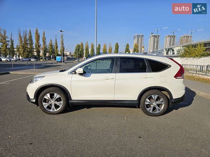 Позашляховик / Кросовер Honda CR-V 2013 в Києві