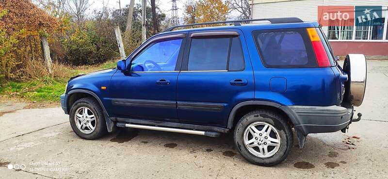Внедорожник / Кроссовер Honda CR-V 1998 в Ладыжине