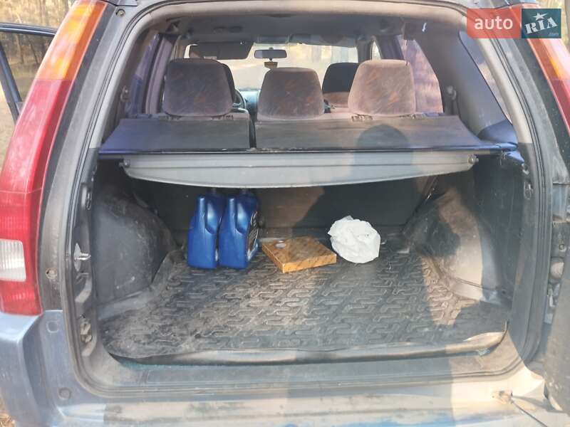 Внедорожник / Кроссовер Honda CR-V 2002 в Иванкове