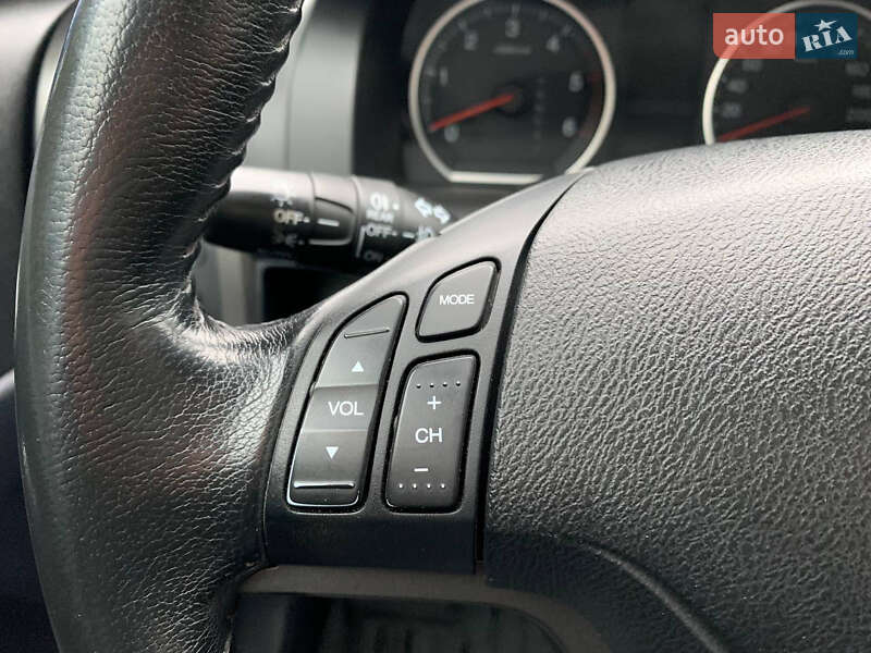 Внедорожник / Кроссовер Honda CR-V 2011 в Новом Калинове