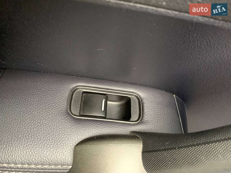 Внедорожник / Кроссовер Honda CR-V 2011 в Новом Калинове
