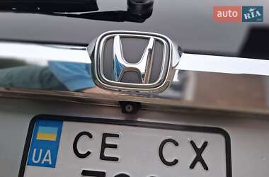 Внедорожник / Кроссовер Honda CR-V 2015 в Черновцах