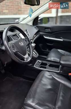 Внедорожник / Кроссовер Honda CR-V 2015 в Черновцах