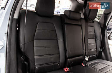 Позашляховик / Кросовер Honda CR-V 2022 в 