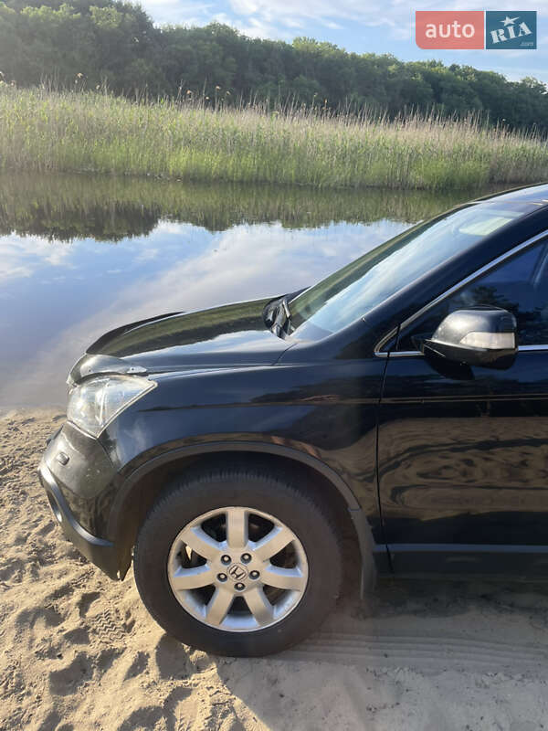 Внедорожник / Кроссовер Honda CR-V 2008 в Новых Санжарах