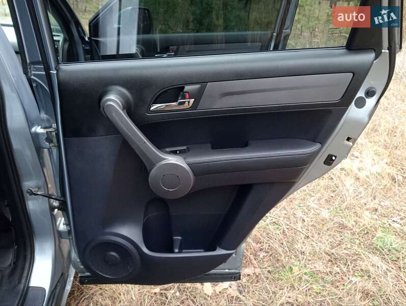 Внедорожник / Кроссовер Honda CR-V 2007 в Кременчуге