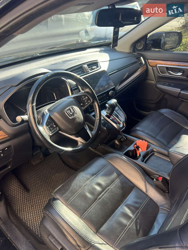 Внедорожник / Кроссовер Honda CR-V 2017 в Одессе