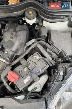 Внедорожник / Кроссовер Honda CR-V 2011 в 