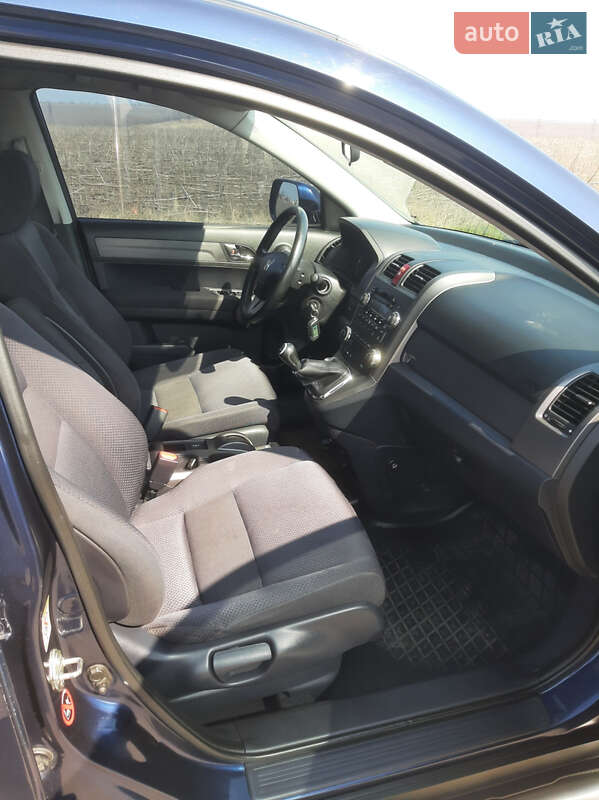 Внедорожник / Кроссовер Honda CR-V 2007 в Каменском