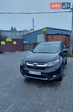 Внедорожник / Кроссовер Honda CR-V 2017 в 
