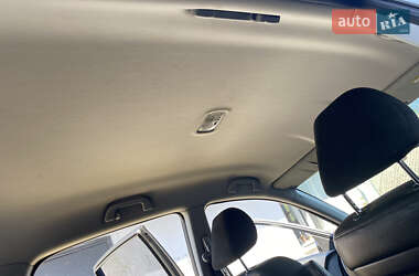 Внедорожник / Кроссовер Honda CR-V 2010 в 