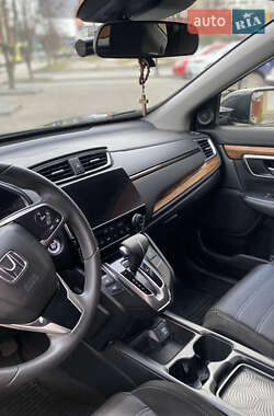 Внедорожник / Кроссовер Honda CR-V 2017 в 
