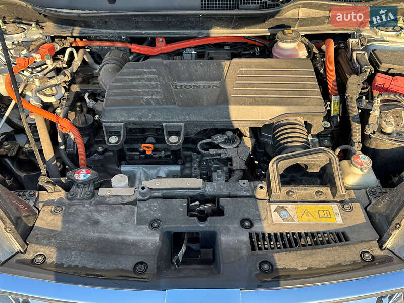 Внедорожник / Кроссовер Honda CR-V 2023 в Млинове
