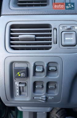 Внедорожник / Кроссовер Honda CR-V 1999 в 
