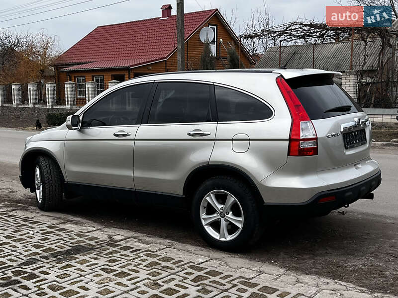 Внедорожник / Кроссовер Honda CR-V 2007 в Липовце