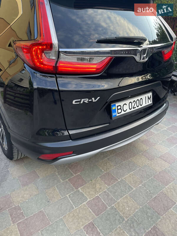 Позашляховик / Кросовер Honda CR-V 2017 в Золочеві
