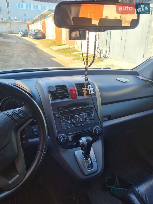 Внедорожник / Кроссовер Honda CR-V 2011 в Тернополе