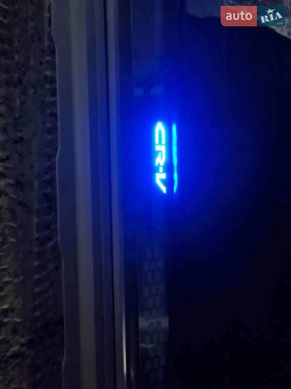 Внедорожник / Кроссовер Honda CR-V 2011 в Тернополе