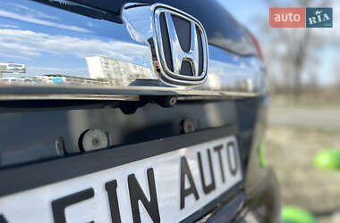 Внедорожник / Кроссовер Honda CR-V 2016 в 