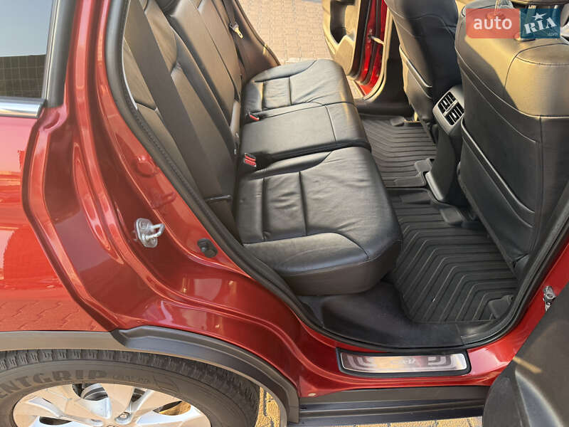 Позашляховик / Кросовер Honda CR-V 2014 в Житомирі