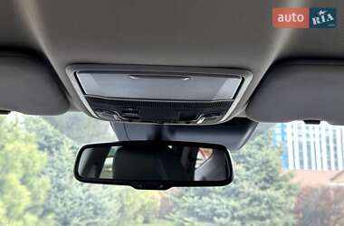 Внедорожник / Кроссовер Honda CR-V 2019 в 
