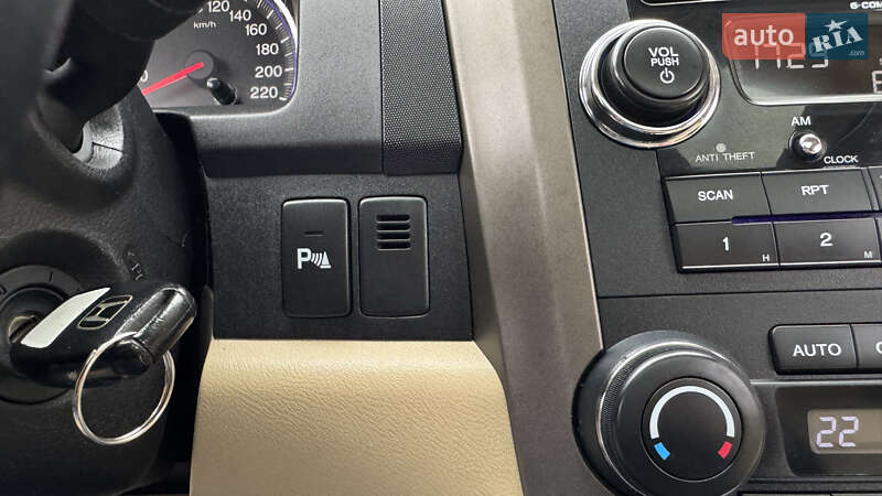 Позашляховик / Кросовер Honda CR-V 2007 в Івано-Франківську