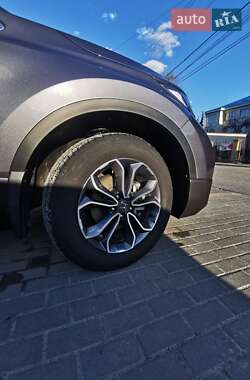 Позашляховик / Кросовер Honda CR-V 2022 в 