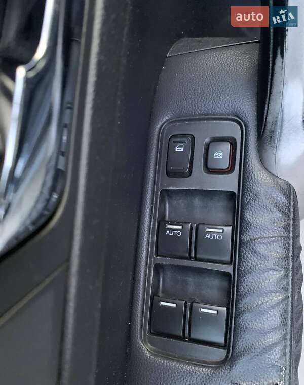 Внедорожник / Кроссовер Honda CR-V 2007 в Лубнах