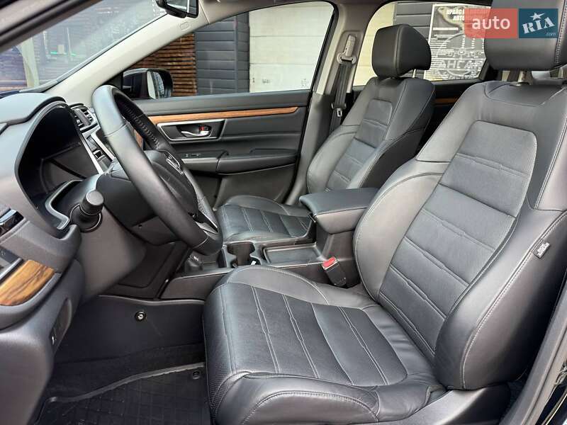 Внедорожник / Кроссовер Honda CR-V 2018 в Киеве