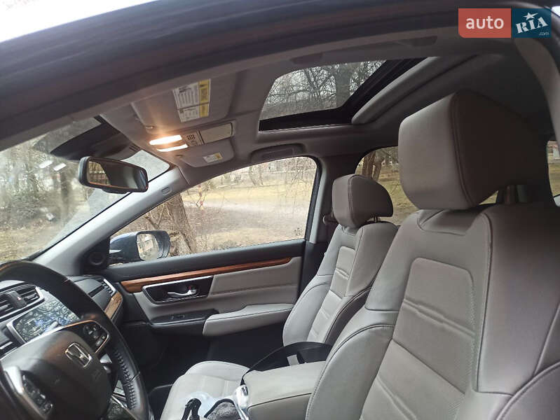 Позашляховик / Кросовер Honda CR-V 2017 в Здолбуніві