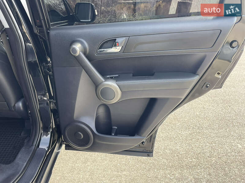 Позашляховик / Кросовер Honda CR-V 2011 в Полтаві