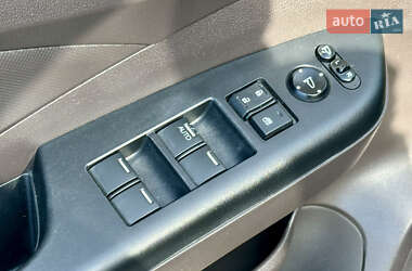 Внедорожник / Кроссовер Honda CR-V 2012 в 