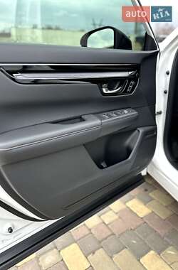 Позашляховик / Кросовер Honda CR-V 2022 в 
