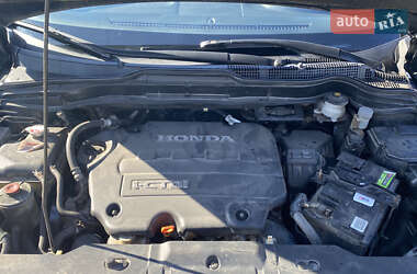 Позашляховик / Кросовер Honda CR-V 2007 в 