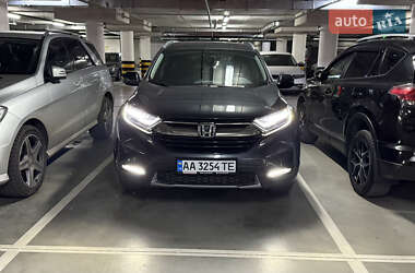 Позашляховик / Кросовер Honda CR-V 2017 в 