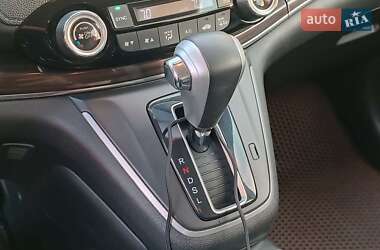 Внедорожник / Кроссовер Honda CR-V 2015 в 