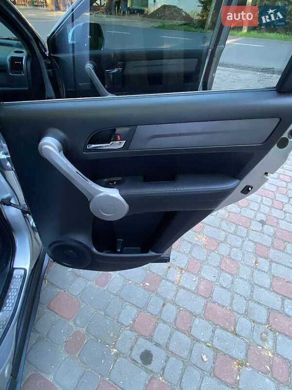 Внедорожник / Кроссовер Honda CR-V 2007 в Дрогобыче