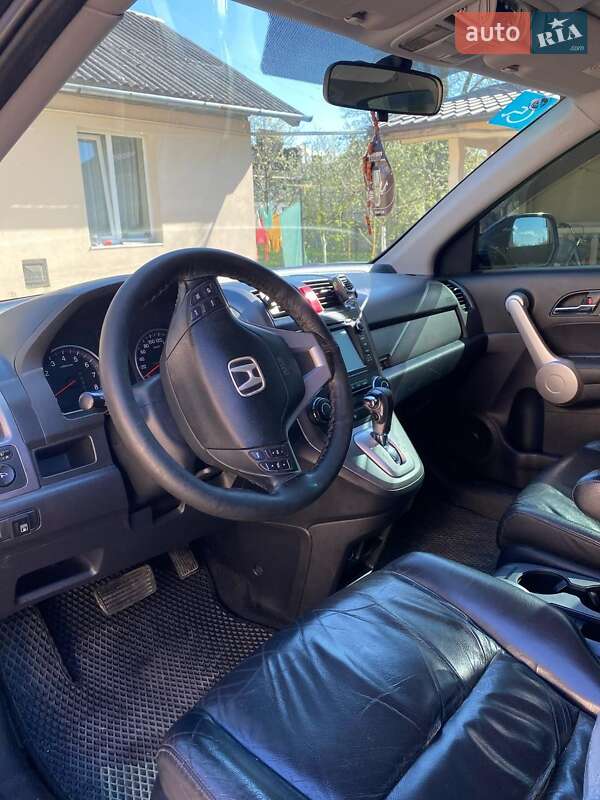Внедорожник / Кроссовер Honda CR-V 2007 в Ивано-Франковске