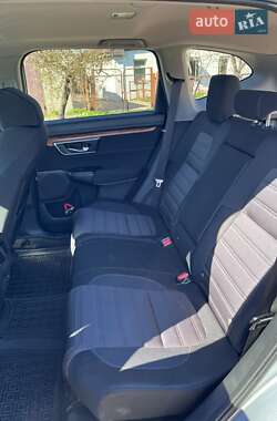 Внедорожник / Кроссовер Honda CR-V 2017 в 