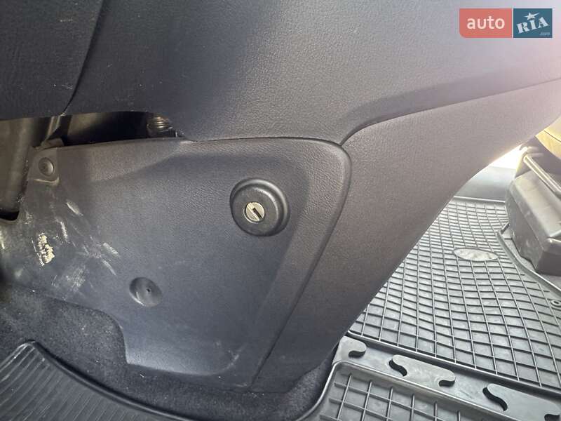 Внедорожник / Кроссовер Honda CR-V 2008 в Самборе