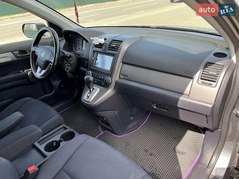 Внедорожник / Кроссовер Honda CR-V 2011 в Киеве