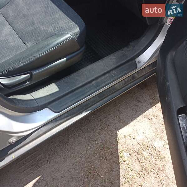 Внедорожник / Кроссовер Honda CR-V 2002 в Киеве