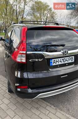 Позашляховик / Кросовер Honda CR-V 2015 в 