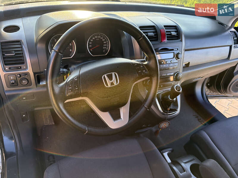 Внедорожник / Кроссовер Honda CR-V 2008 в Черновцах