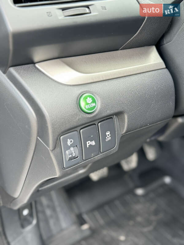 Внедорожник / Кроссовер Honda CR-V 2015 в Коломые