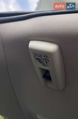 Внедорожник / Кроссовер Honda CR-V 2015 в 