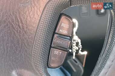 Внедорожник / Кроссовер Honda CR-V 2005 в 