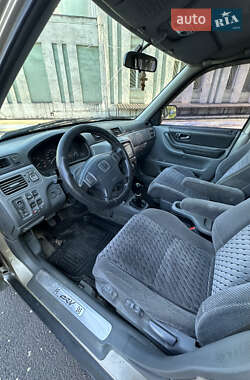 Внедорожник / Кроссовер Honda CR-V 2001 в 