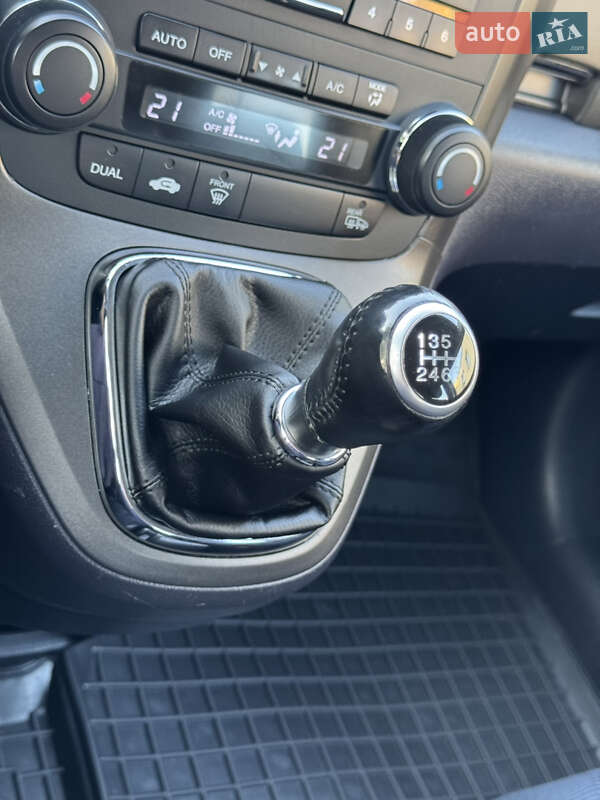 Позашляховик / Кросовер Honda CR-V 2010 в Полтаві
